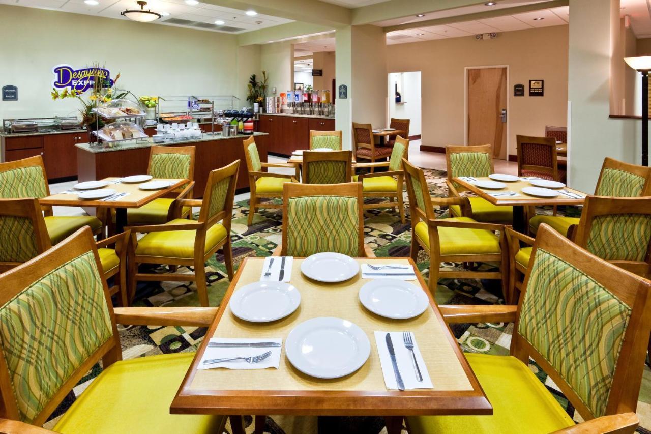 Holiday Inn Express & Suites Monterrey Aeropuerto By Ihg Apodaca Eksteriør billede